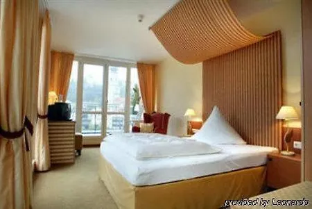 Burgblick, Bei Hotel
