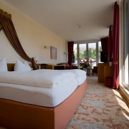 Burgblick, Bei Szálloda 4*