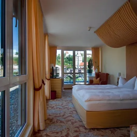 Burgblick, Bei Hotel 4*