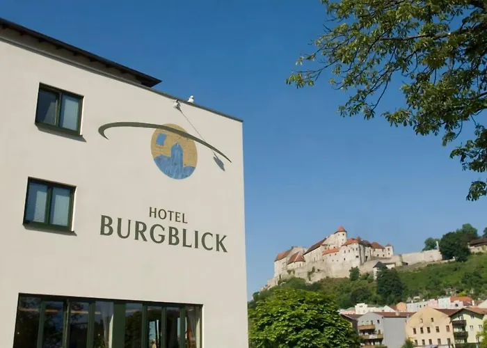 Hotel Burgblick, Bei Burghausen
